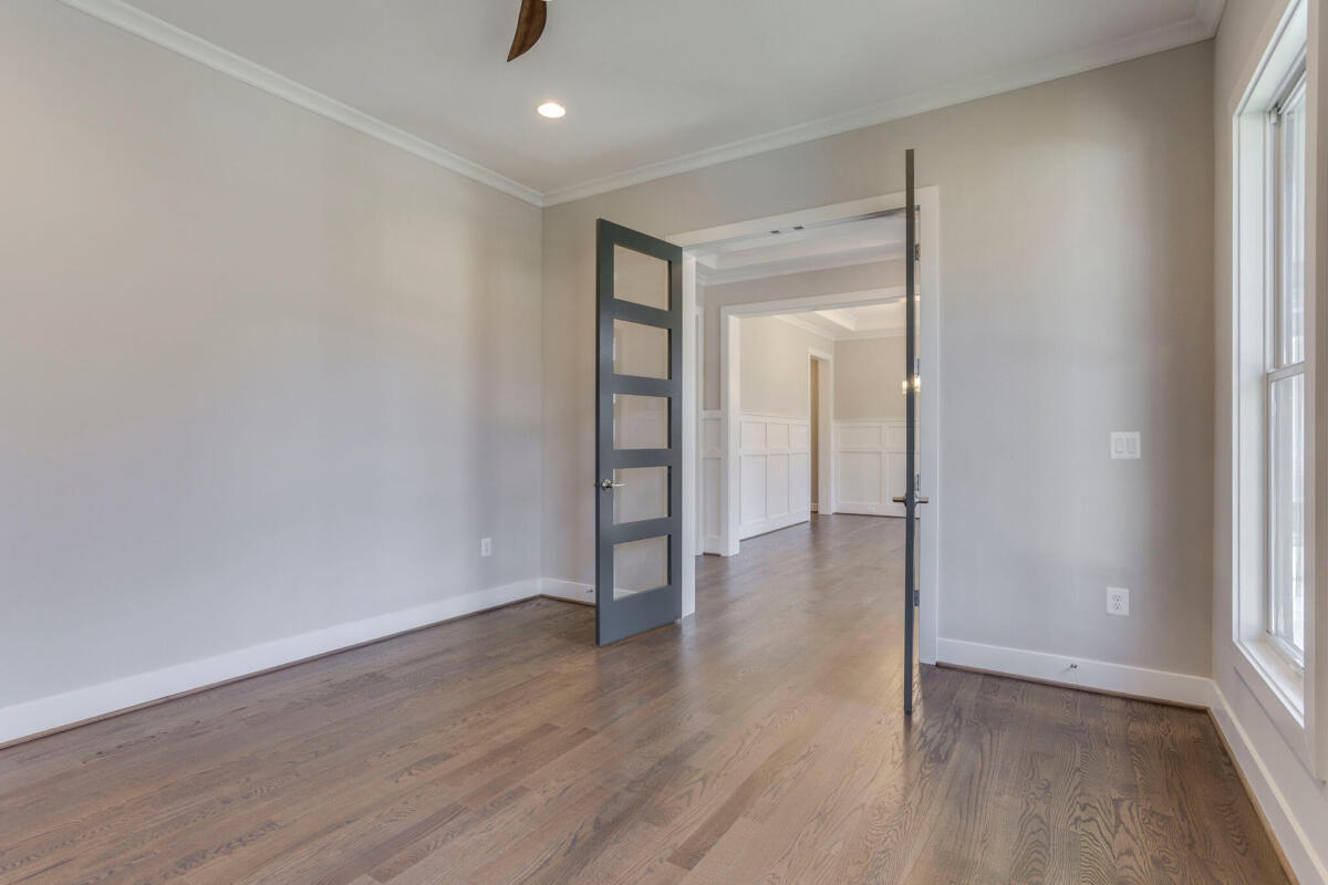 017_interior_5_of_88
