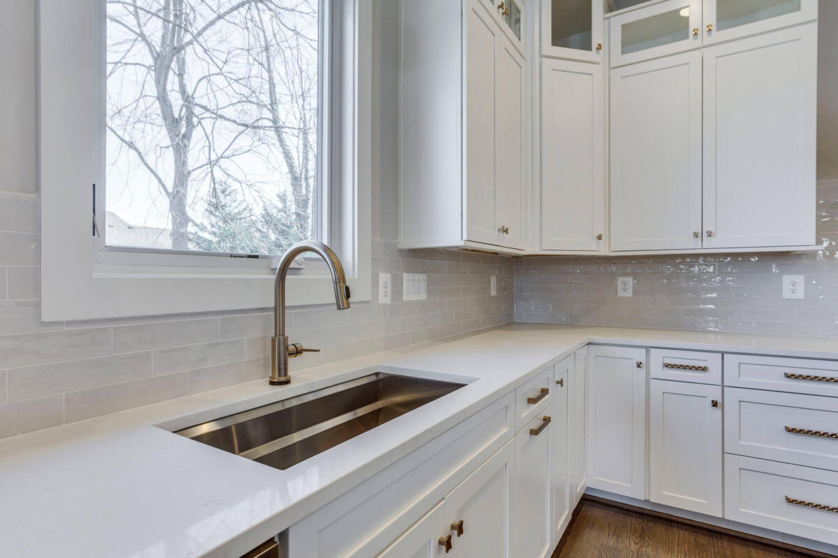 031_interior_19_of_88