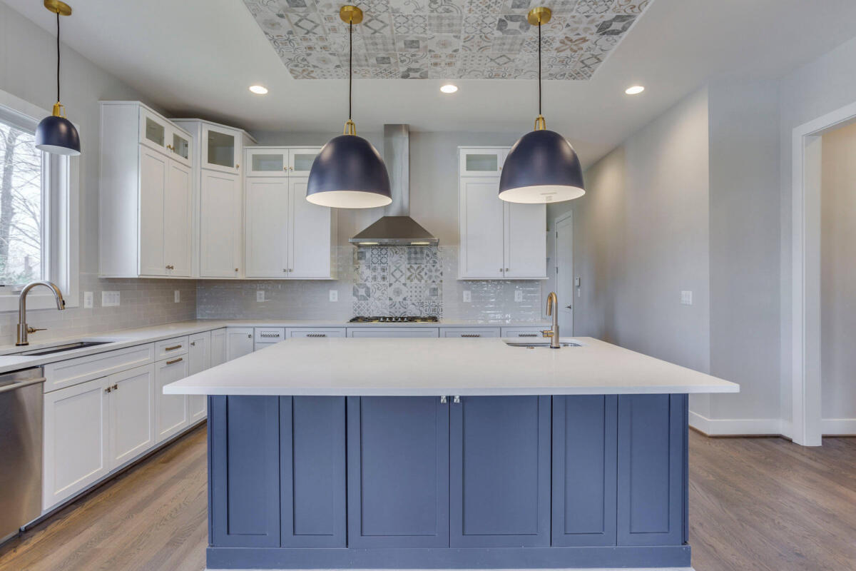 033_interior_21_of_88