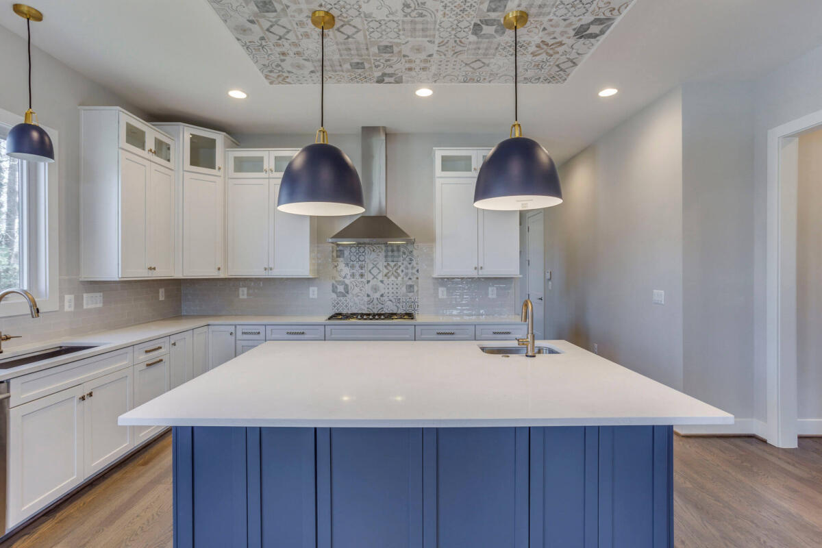 035_interior_23_of_88