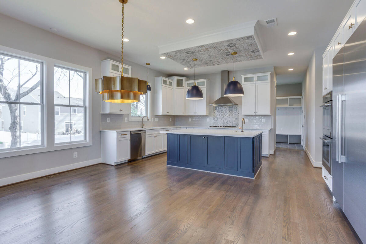 039_interior_27_of_88