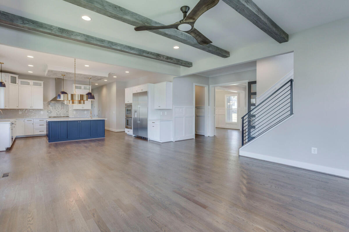 047_interior_35_of_88