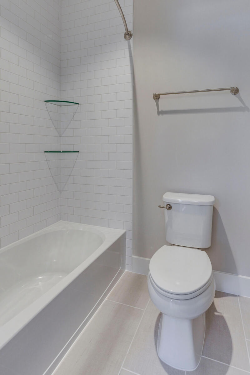 059_interior_47_of_88