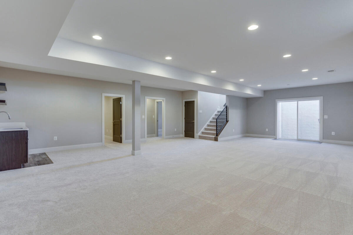 087_interior_75_of_88