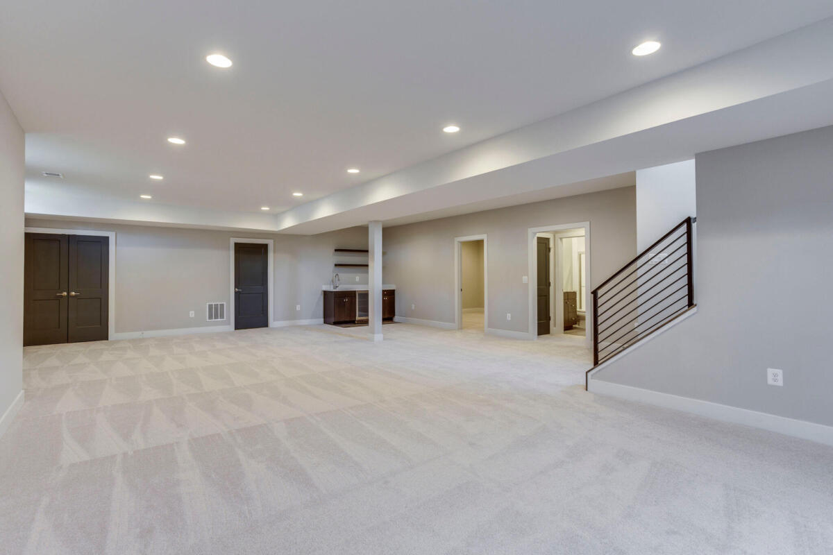 090_interior_77_of_88