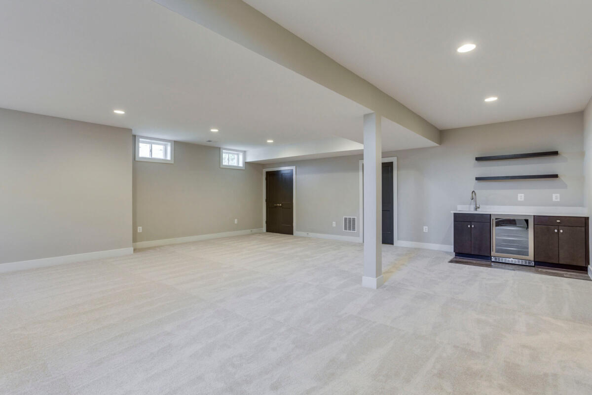 091_interior_79_of_88