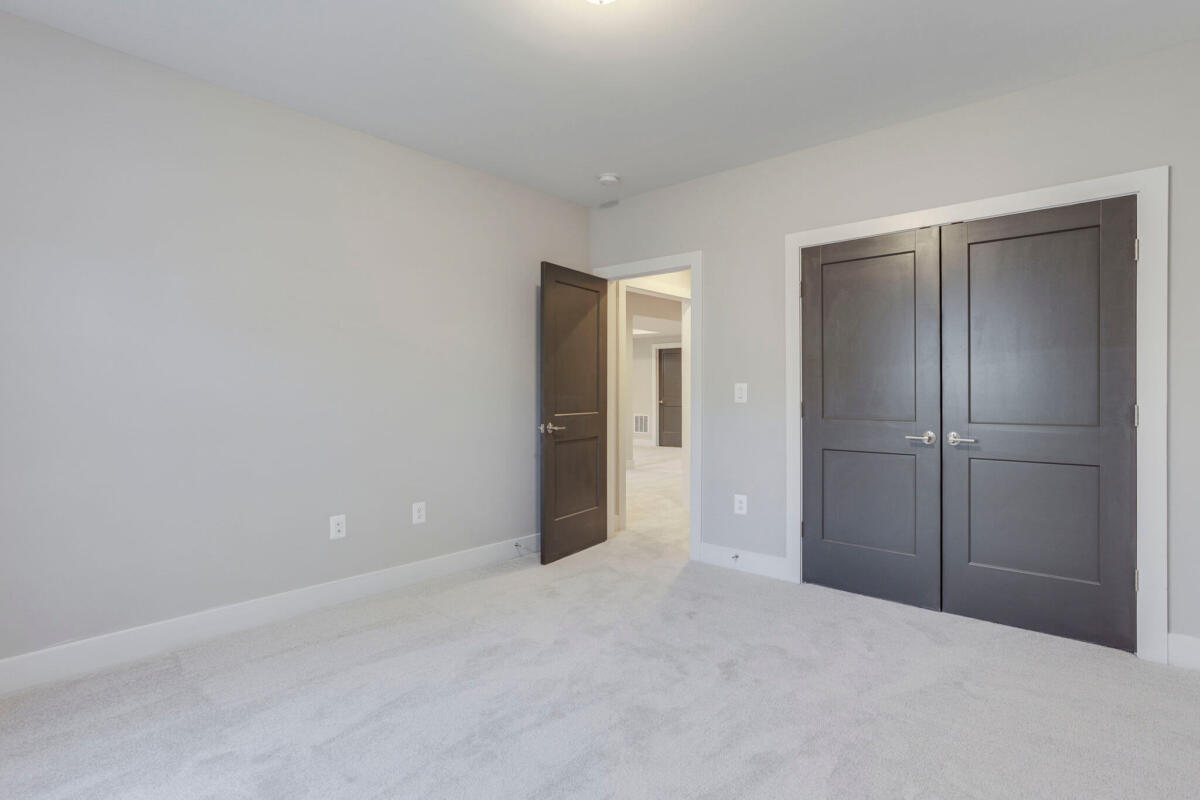 099_interior_87_of_88