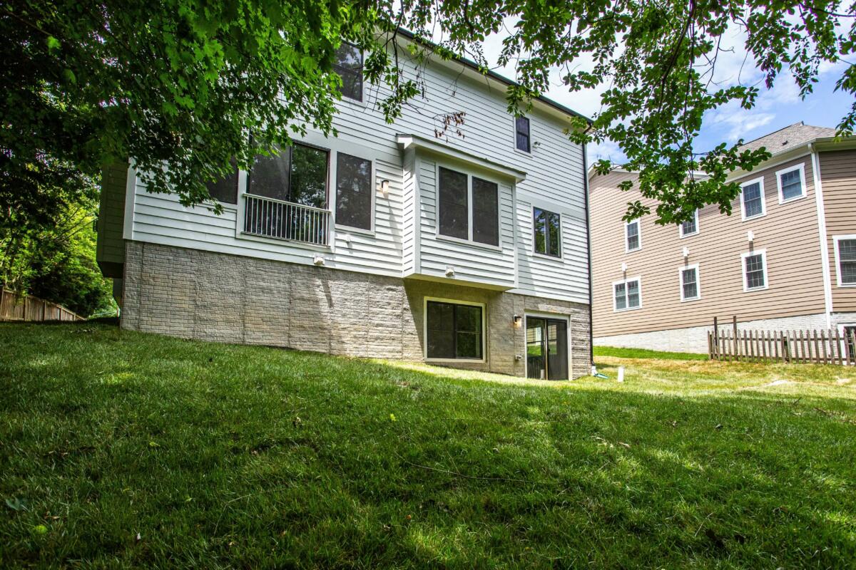 5 Bed, 4.5 Bath Craftsman in Northern Virginia