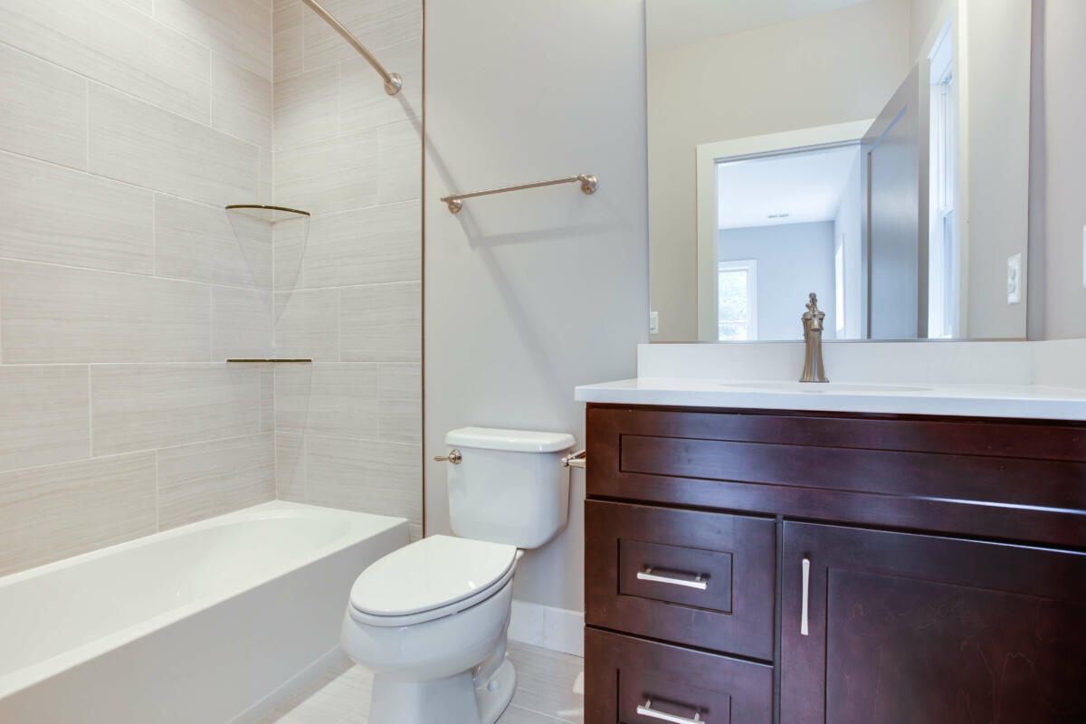 5 Bed, 4.5 Bath Craftsman in Northern Virginia