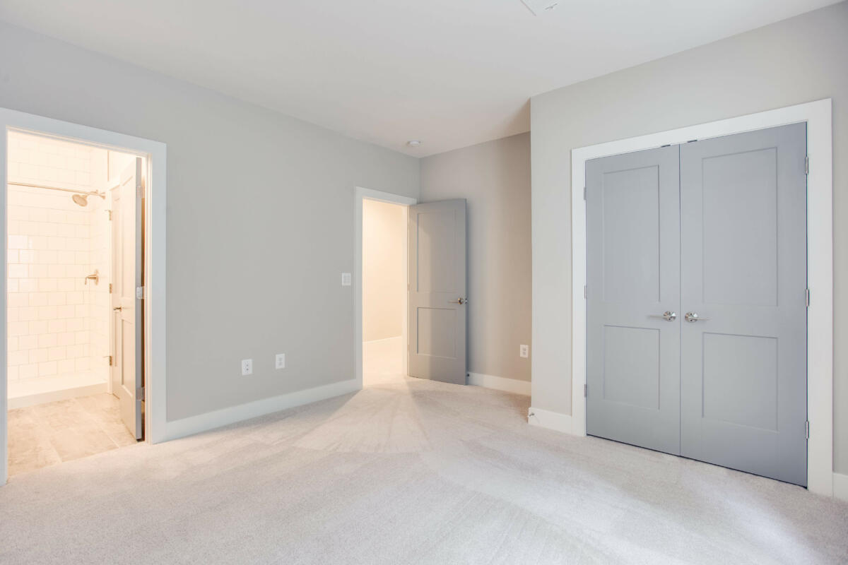 5 Bed, 4.5 Bath Craftsman in Northern Virginia