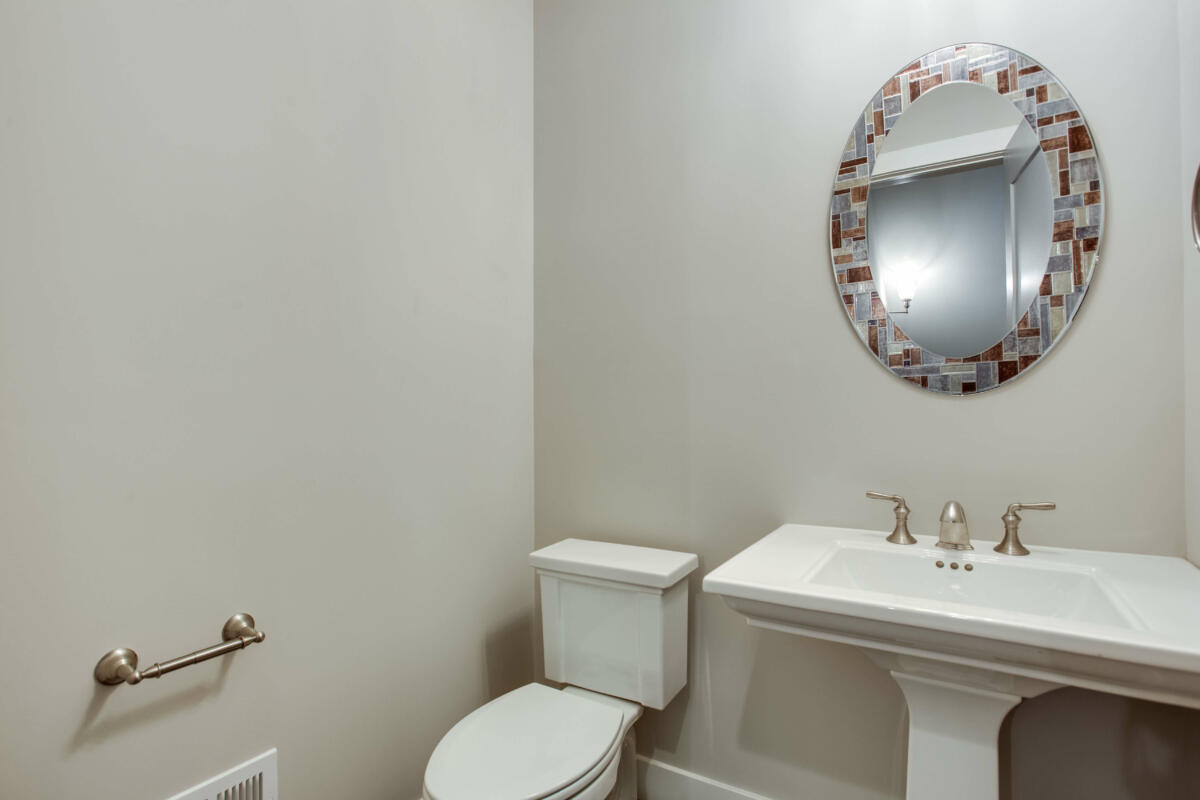 5 Bed, 4.5 Bath Craftsman in Northern Virginia
