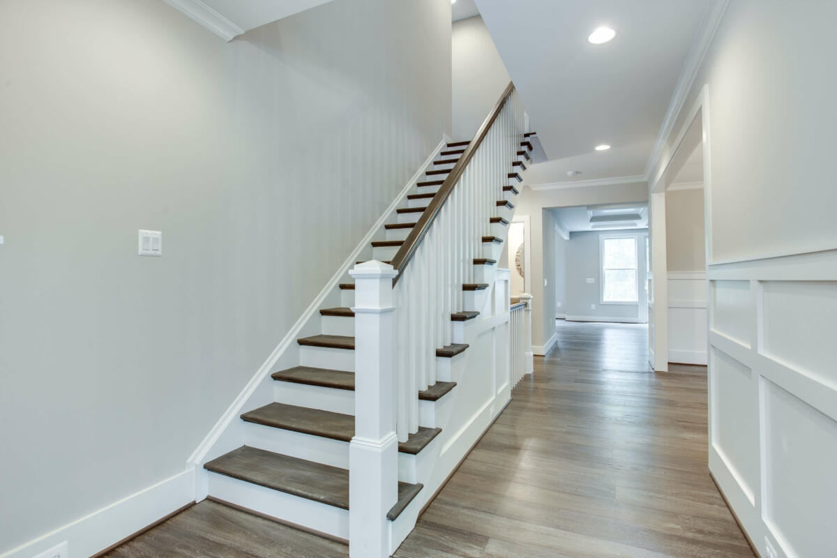 5 Bed, 4.5 Bath Craftsman in Northern Virginia
