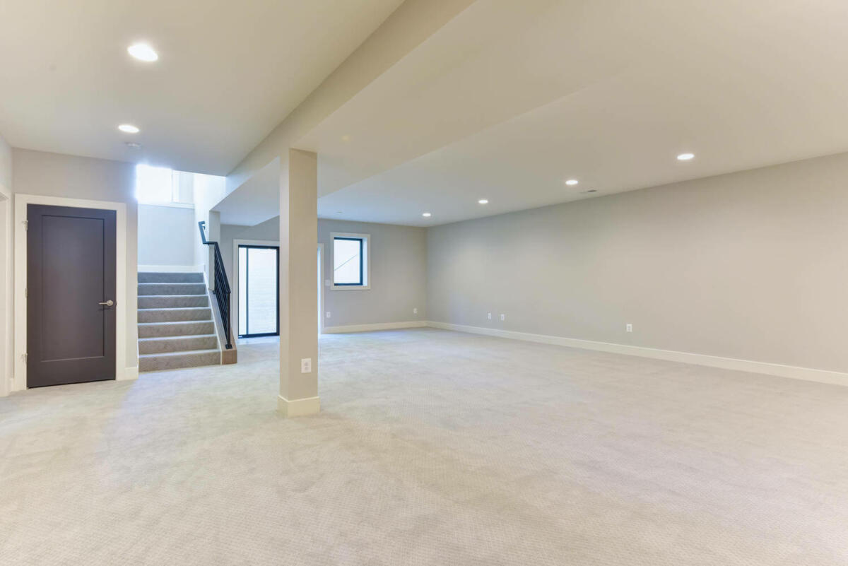 6 Bed, 5.5 Bath Modern Prairie Style Custom Home in Vienna, VA