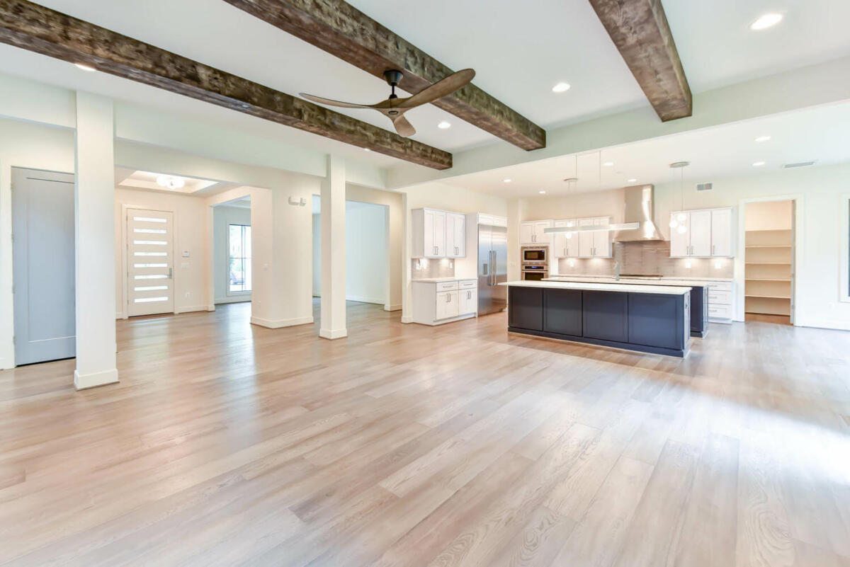 4 Bed, 3 Bath Modern Farmhouse in Northern Virginia