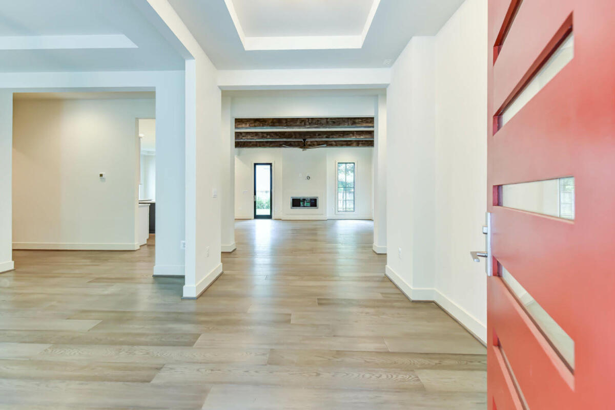 4 Bed, 3 Bath Modern Farmhouse in Northern Virginia