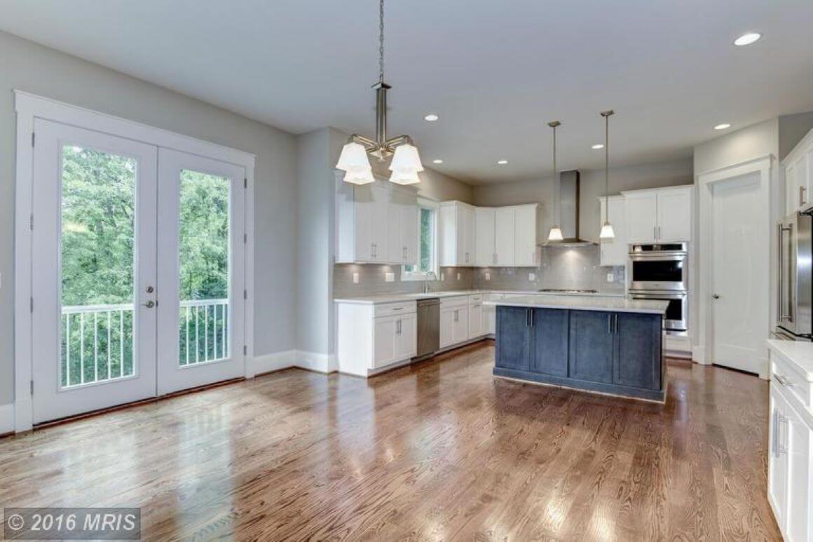 5 Bed, 4.5 Bath Craftsman in Northern Virginia