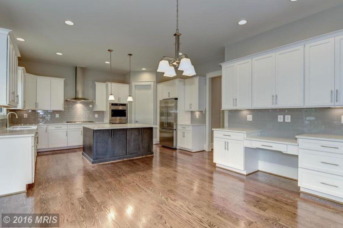 5 Bed, 4.5 Bath Craftsman in Northern Virginia