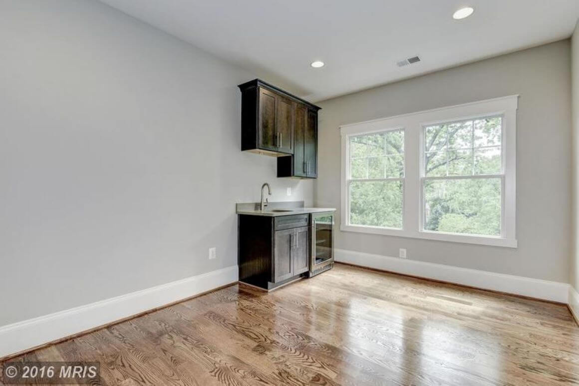 5 Bed, 4.5 Bath Craftsman in Northern Virginia