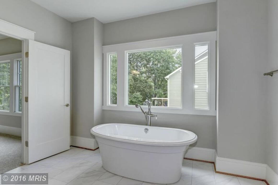 5 Bed, 4.5 Bath Craftsman in Northern Virginia