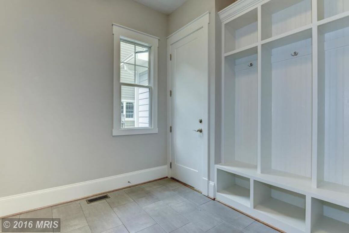 5 Bed, 4.5 Bath Craftsman in Northern Virginia