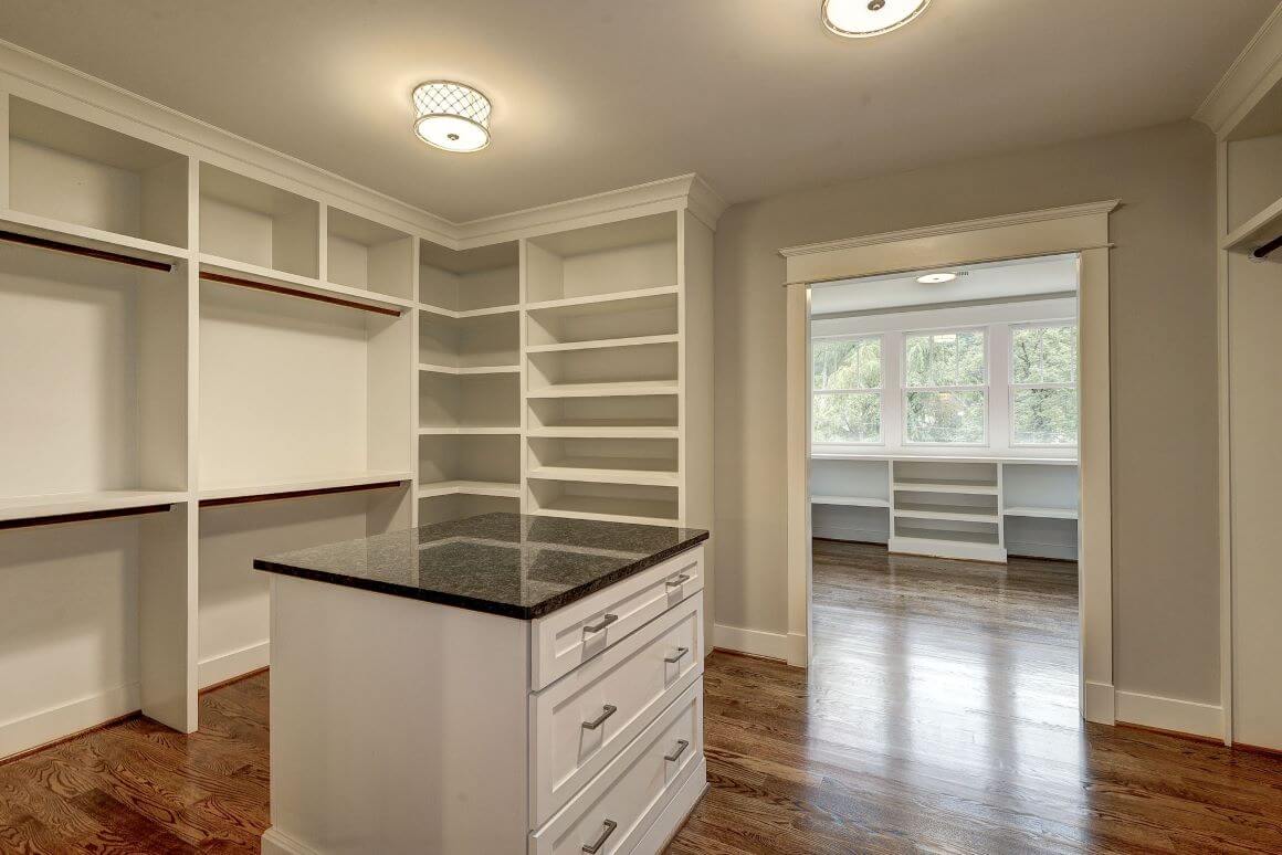 5 Bed, 6 Bath Craftsman in Northern Virginia