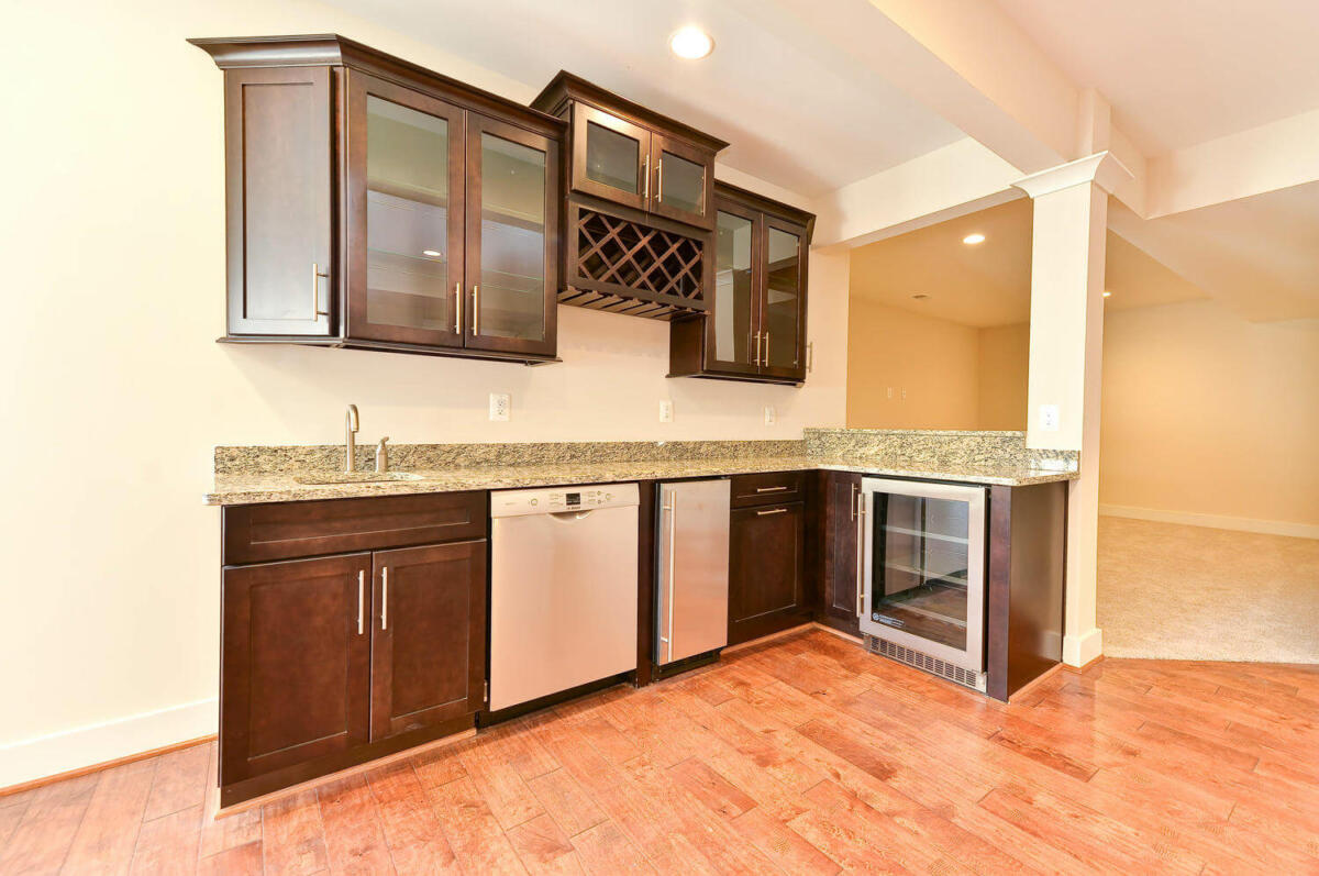5 Bed, 6 Bath Craftsman in Northern Virginia