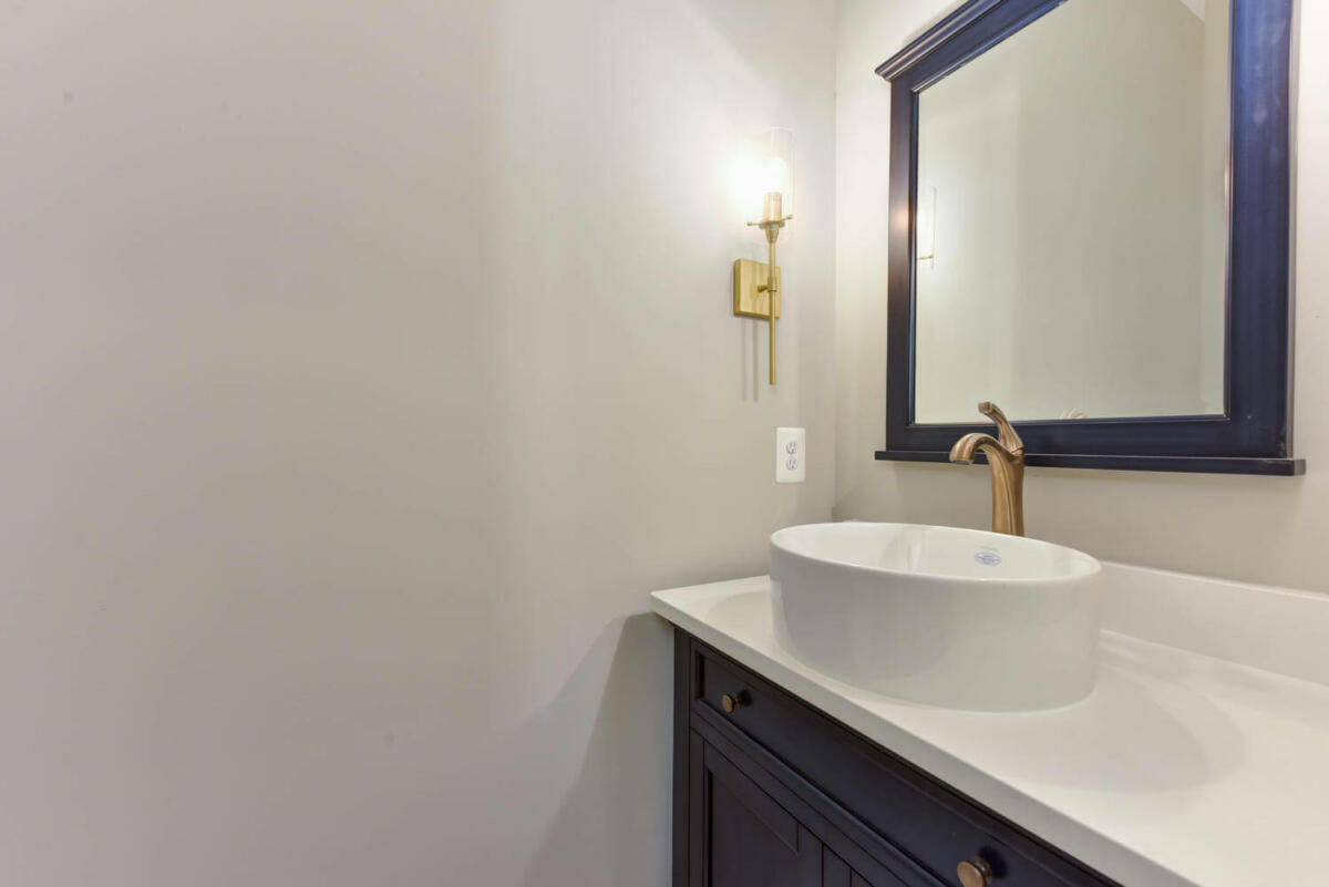 5 Bedroom 4.5 Bath Custom home in North Arlington Virginia