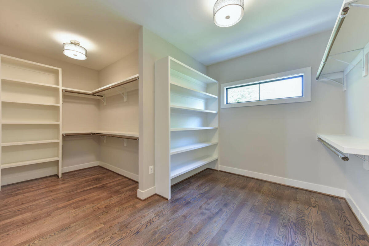 5 Bedroom 4.5 Bath Custom home in North Arlington Virginia