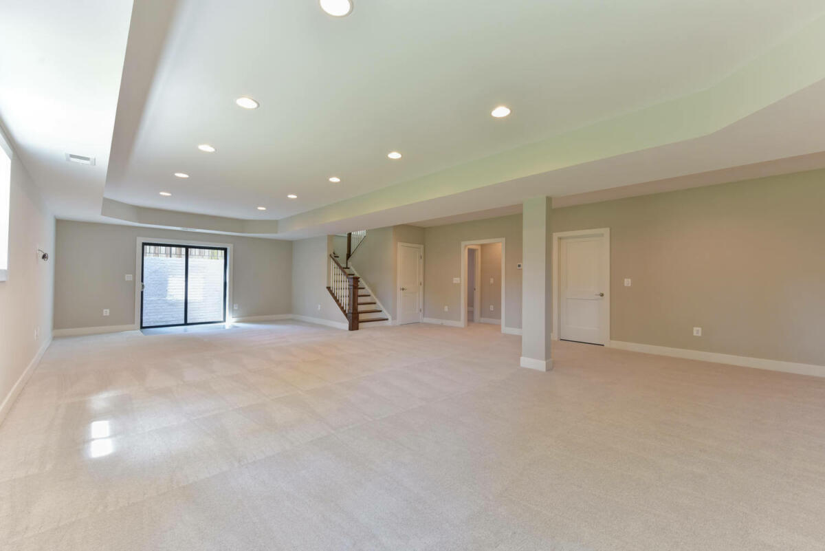 5 Bedroom 4.5 Bath Custom home in North Arlington Virginia