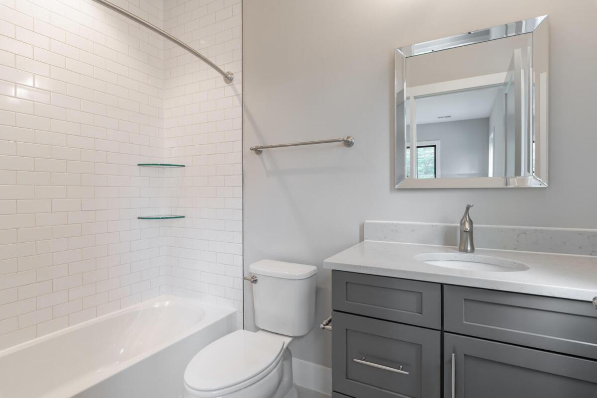 En Suite Bath