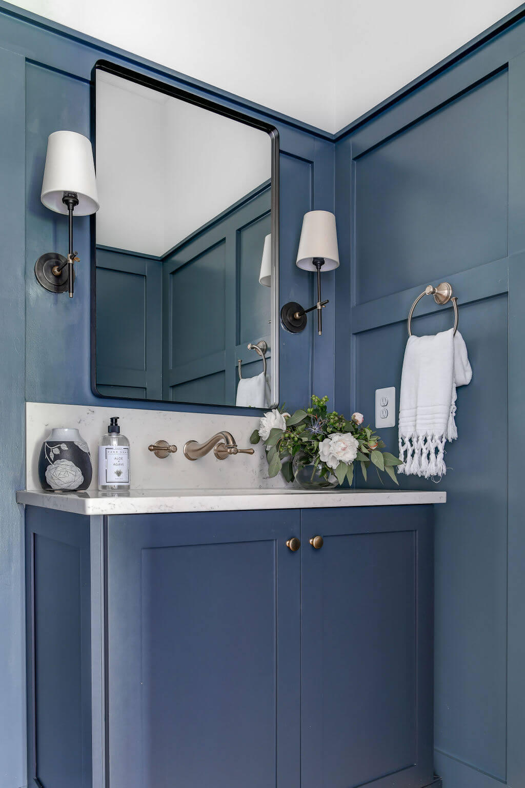 Mashie_first_floor_powder_room_