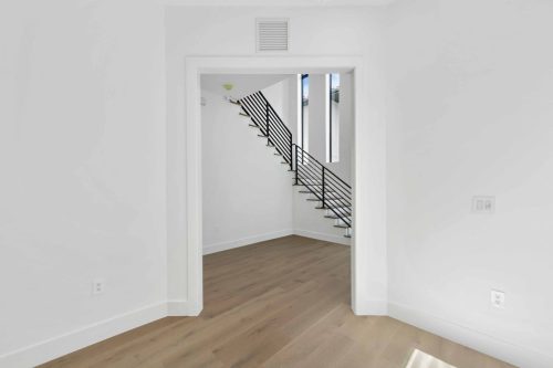 15-web-or-mls-5300-avenida-del-mare