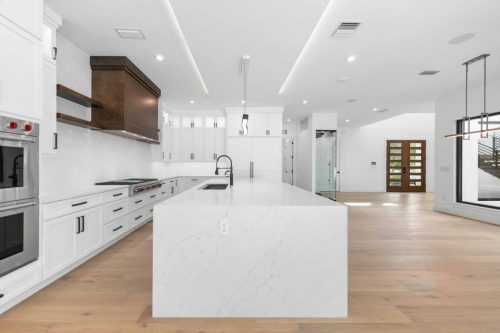 36-web-or-mls-1630-s-orange-ave
