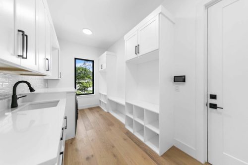 44-web-or-mls-1630-s-orange-ave