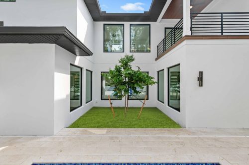 73-web-or-mls-1630-s-orange-ave